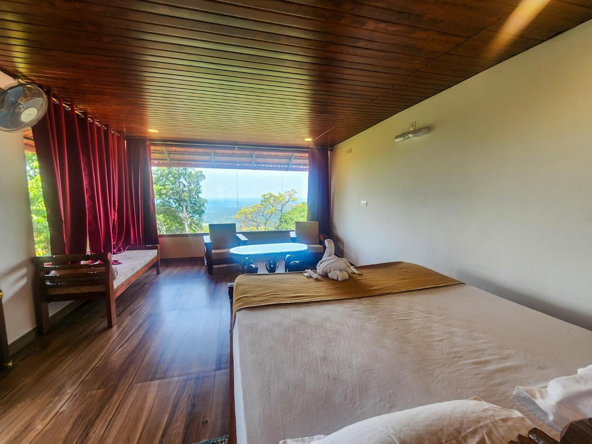 Celestial Heights Homestay Kurchi 外观 照片