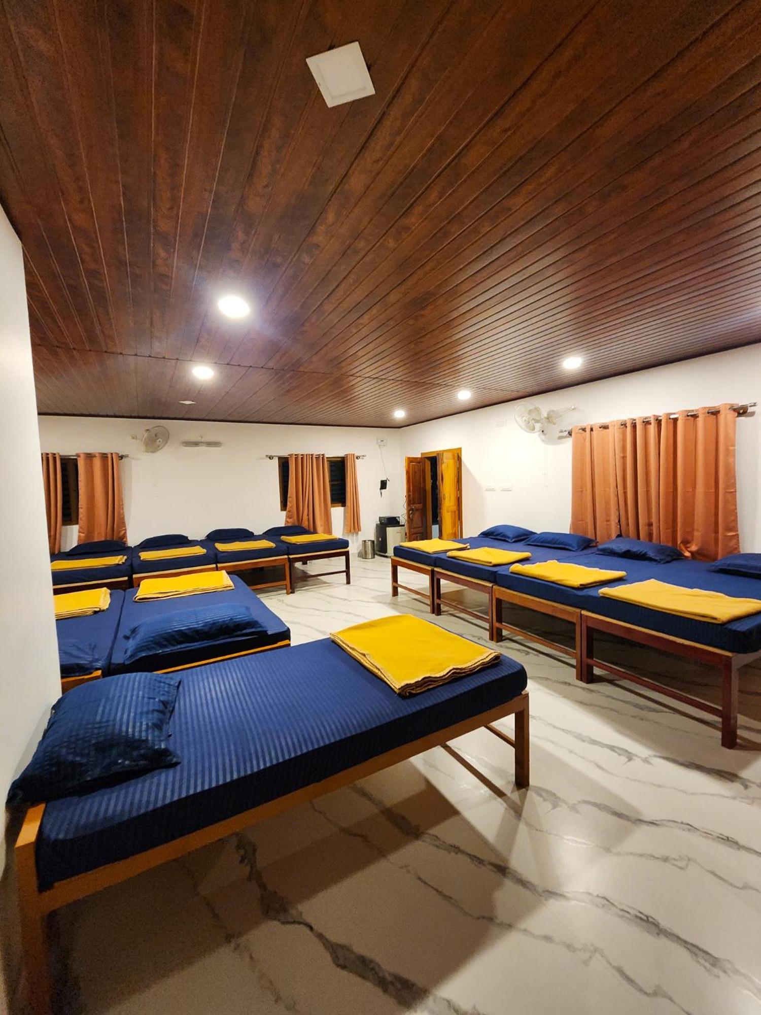 Celestial Heights Homestay Kurchi 外观 照片